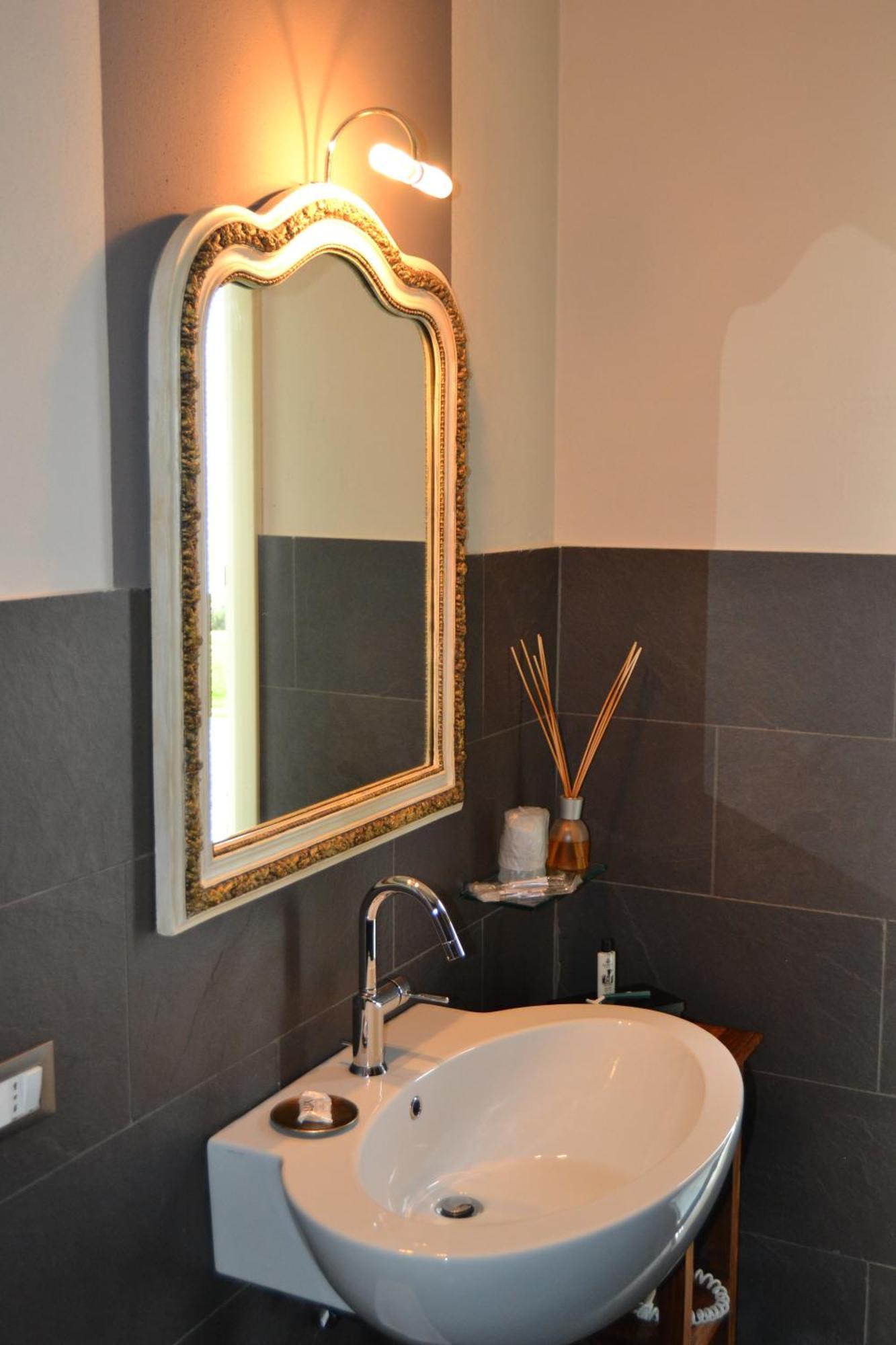 Relais Borgo del Gallo Acqui Terme Habitación foto